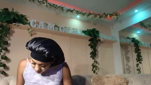 Snapshot of flavia_cruz chatting on May 20, 12:33 pm Flavia online show from May 20, 12:33 pm