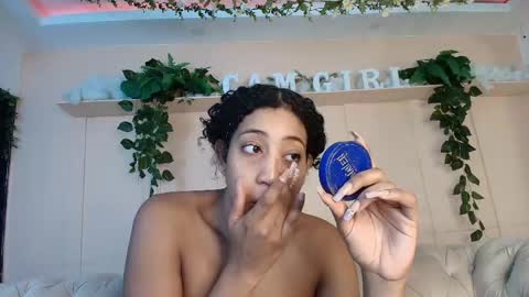 Snapshot of flavia_cruz chatting on May 26, 12:23 pm Flavia online show from May 26, 12:23 pm
