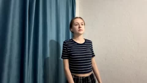 Snapshot of fleshpoetry chatting on March 1, 1:18 am Emma online show from March 1, 1:18 am