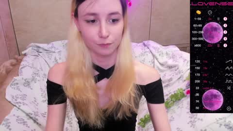 FlexiMona online show from January 31, 12:40 pm