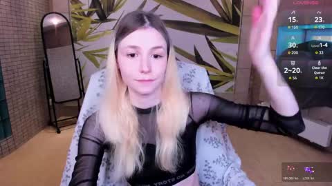 Snapshot of fleximona chatting on May 3, 9:48 am FlexiMona online show from May 3, 9:48 am