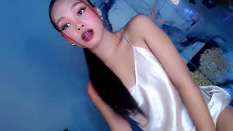 Snapshot of flirt_with_me28 chatting on May 9, 2:55 pm Suzy online show from May 9, 2:55 pm