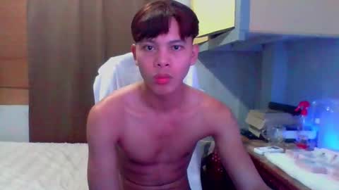 Snapshot of flirtfactorx chatting on October 19, 4:07 pm flirtfactorx online show from October 19, 4:07 pm