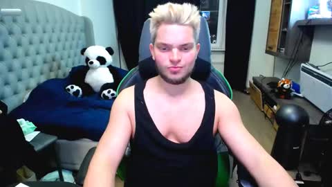 Snapshot of flirty_sugar chatting on November 17, 4:57 pm Flirty sugar online show from November 17, 4:57 pm