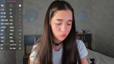 Snapshot of flirtykitty_ chatting on June 22, 3:19 am Emely online show from June 22, 3:19 am