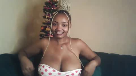 flirtymimie online show from December 5, 8:45 am