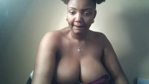 Snapshot of flirtymimie chatting on May 16, 6:32 am flirtymimie online show from May 16, 6:32 am