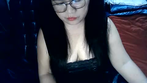 Snapshot of flirtymistressx chatting on August 2, 11:47 pm FlirtyMistressX online show from August 2, 11:47 pm