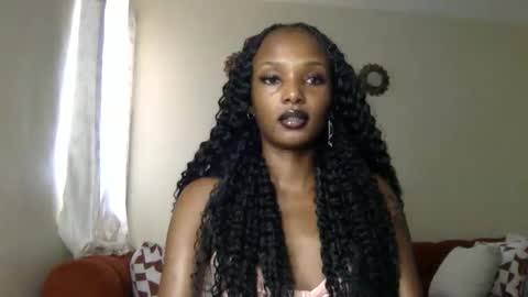 Snapshot of flirtyy_sheery chatting on March 31, 8:15 am sheery online show from March 31, 8:15 am