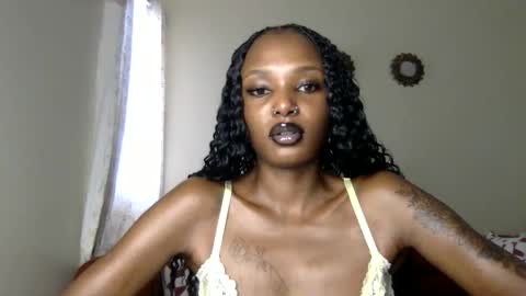 Snapshot of flirtyy_sheery chatting on April 2, 7:06 am sheery online show from April 2, 7:06 am