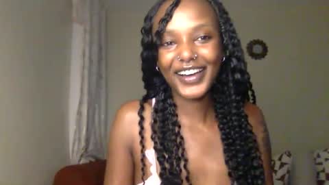 Snapshot of flirtyy_sheery chatting on April 14, 4:24 pm sheery online show from April 14, 4:24 pm