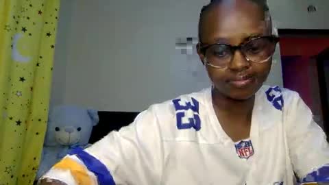 Snapshot of flirtyy_sheery chatting on May 3, 2:39 am sheery online show from May 3, 2:39 am