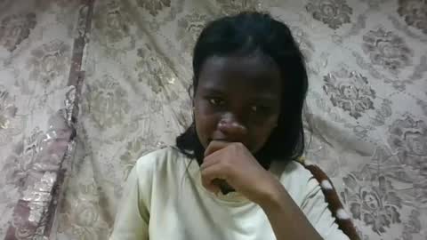 Snapshot of flora48230522373 chatting on July 3, 7:20 pm flora48230522373 online show from July 3, 7:20 pm