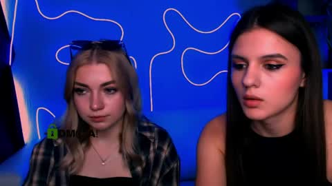 florence_barker online show from May 5, 2:03 pm