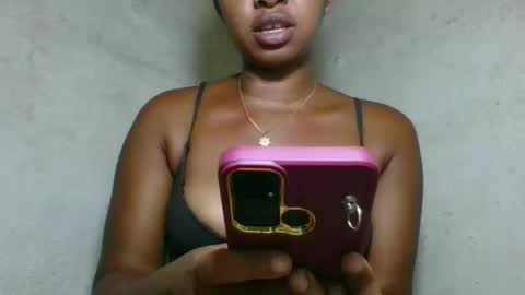 Snapshot of florencia011 chatting on May 3, 5:30 pm florencia011 online show from May 3, 5:30 pm