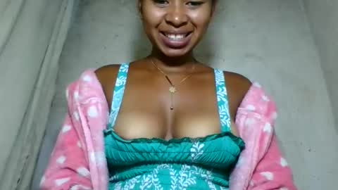 Snapshot of florencia011 chatting on May 31, 5:09 pm florencia011 online show from May 31, 5:09 pm