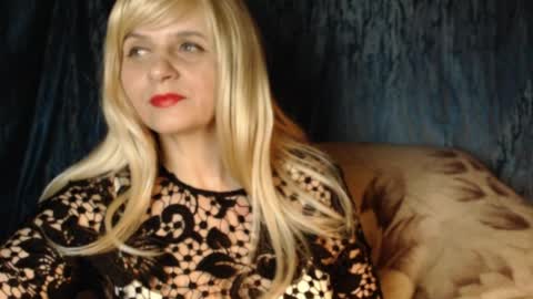 Snapshot of floretdiana chatting on March 26, 10:26 pm floretdiana online show from March 26, 10:26 pm