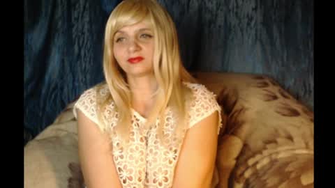 Snapshot of floretdiana chatting on March 29, 9:59 pm floretdiana online show from March 29, 9:59 pm