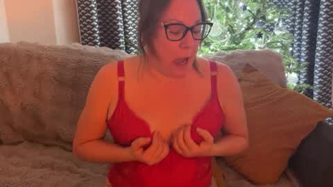 Snapshot of flossyishot chatting on December 25, 11:20 pm flossyishot online show from December 25, 11:20 pm