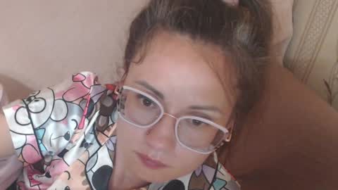 Snapshot of flowercandydoll13 chatting on May 15, 11:45 pm say meow and send tip online show from May 15, 11:45 pm