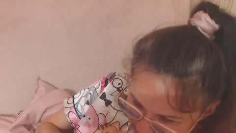 Snapshot of flowercandydoll13 chatting on May 17, 5:31 pm say meow and send tip online show from May 17, 5:31 pm