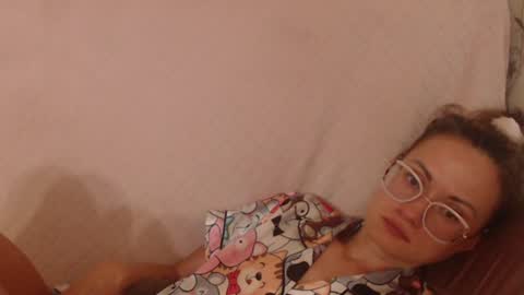 Snapshot of flowercandydoll1313 chatting on July 27, 11:06 am say meow and send tip online show from July 27, 11:06 am