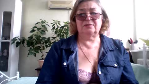 Flowerlower online show from February 27, 8:50 am