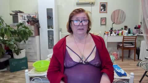 Flowerlower online show from December 17, 7:31 pm