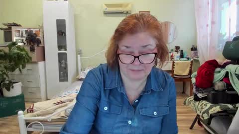 Flowerlower online show from December 21, 10:00 am