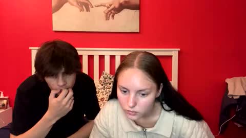 Snapshot of flowerscouple chatting on September 25, 10:46 pm flowerscouple online show from September 25, 10:46 pm