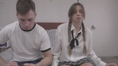 Snapshot of fluffy_hat chatting on December 9, 7:17 am Fluffy and Krut online show from December 9, 7:17 am