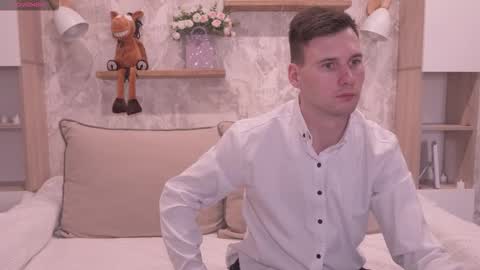 Fluffy and Krut online show from February 21, 11:22 am