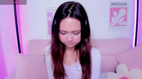 Snapshot of fluffy_rose chatting on September 10, 8:25 am Rose online show from September 10, 8:25 am