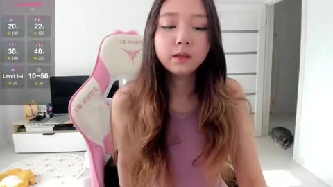 Snapshot of fluffy_rose chatting on June 9, 1:06 am Rose online show from June 9, 1:06 am