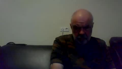 Snapshot of flutto chatting on June 2, 6:43 pm flutto online show from June 2, 6:43 pm