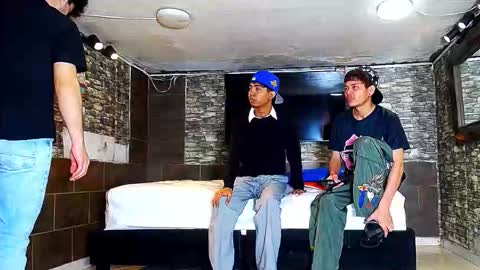 flyckers online show from October 12, 12:37 pm