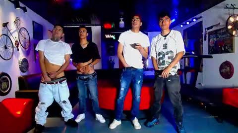flyckers online show from June 10, 2:16 pm