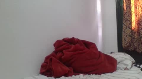 Snapshot of flylen chatting on February 10, 10:19 am flylen online show from February 10, 10:19 am