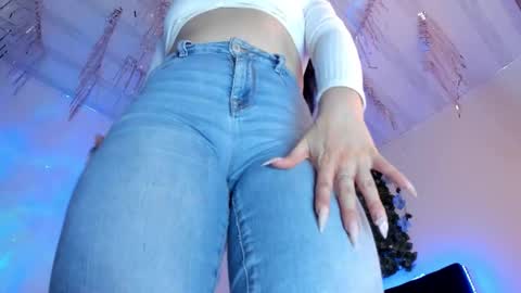 Snapshot of flylia_ chatting on September 9, 10:42 pm lia online show from September 9, 10:42 pm