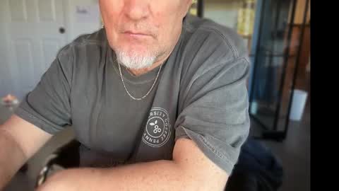 Snapshot of fnkywht60smthng_ chatting on March 3, 6:58 pm fnkywht60smthng_ online show from March 3, 6:58 pm