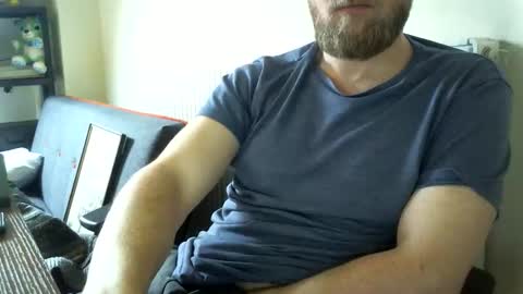 Snapshot of fns2011 chatting on February 24, 9:40 am fns2011 online show from February 24, 9:40 am