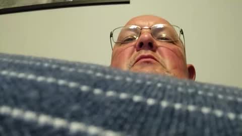 Snapshot of focusfuker chatting on October 18, 10:43 pm focusfuker online show from October 18, 10:43 pm