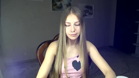 Molli  Ready for any play with you. Hottest show in pvt  Help a student earn big tokens  online show from October 8, 9:34 pm