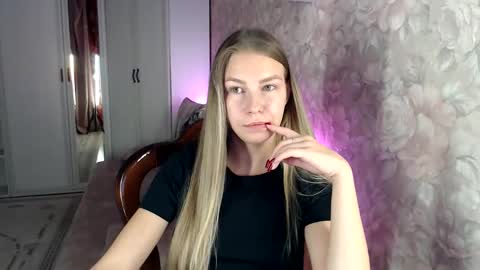 Molli  Ready for any play with you. Hottest show in pvt  Help a student earn big tokens  online show from October 16, 2:18 pm