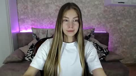 Molli  Ready for any play with you. Hottest show in pvt  Help a student earn big tokens  online show from November 23, 5:46 pm