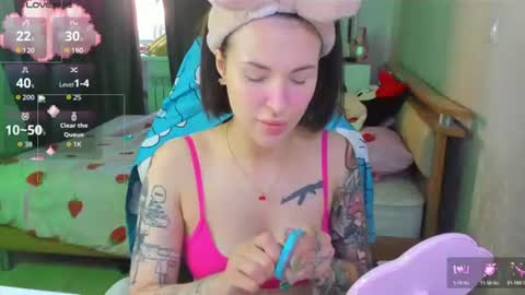 Snapshot of folinskaayaa chatting on June 10, 2:45 am folinskaayaa online show from June 10, 2:45 am