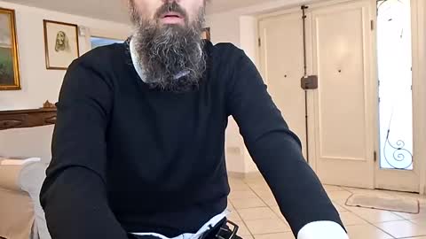 followmenow1985 online show from February 22, 1:31 pm