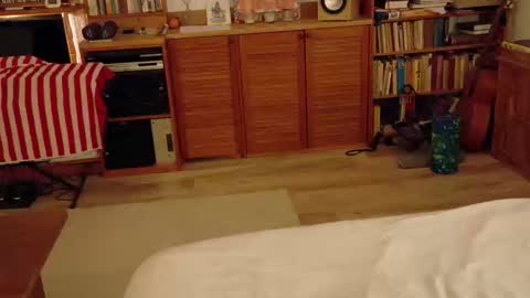 Snapshot of foolforyoubabe chatting on December 15, 8:24 pm cum together online show from December 15, 8:24 pm