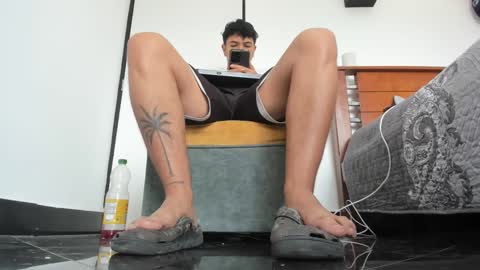 Snapshot of foot_master777 chatting on September 26, 3:05 pm foot_master777 online show from September 26, 3:05 pm