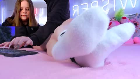 Snapshot of footfetish_baby chatting on January 10, 5:13 pm Molly online show from January 10, 5:13 pm